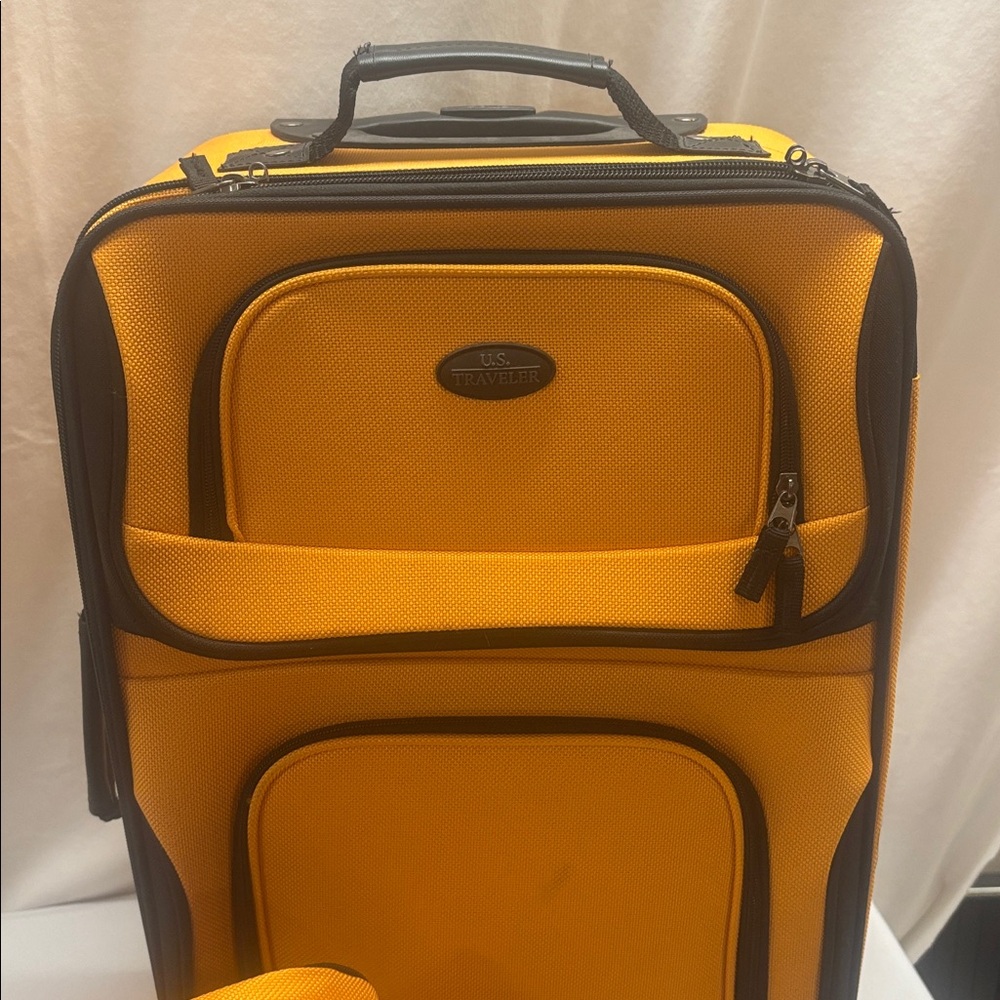 Travel Bag Set - Picture 13 of 16